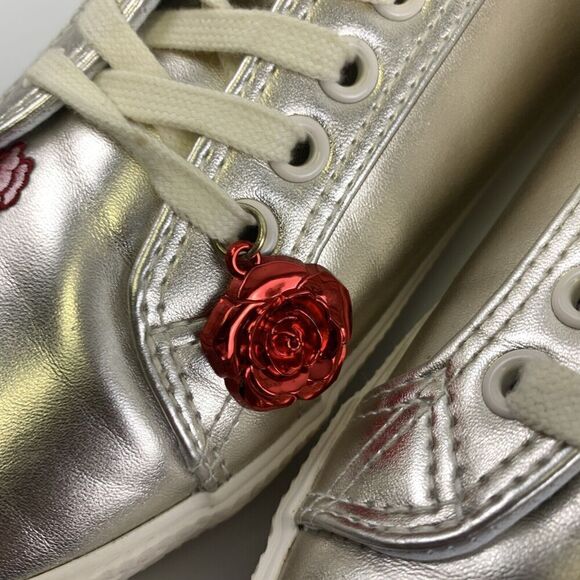 The Bedford Exchange Rose In Bloom Embroidered Faux Leather Sneakers Womens 10 - Picture 5 of 13